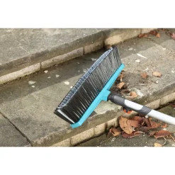 Gardena Combisystem Bezem Met Schraper - Reiningingsgereedschap -