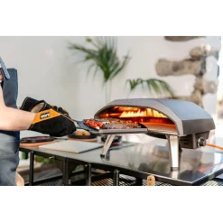 Ooni Pizzaoven Koda - Buitenkeuken - 62x40x29 cm 9.3 kg Zwart Zilver Gasgestookt