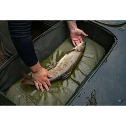 Preston Progress - Fast Mat - Onthaken -