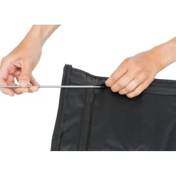 Trixie Autobeschermdeken Smal Met Hoge Zijdelen - Hondenautoaccessoire - 145x50 cm Zwart Beige